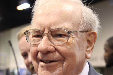The Best Warren Buffett Stocks to Buy With $1,000 Right Now