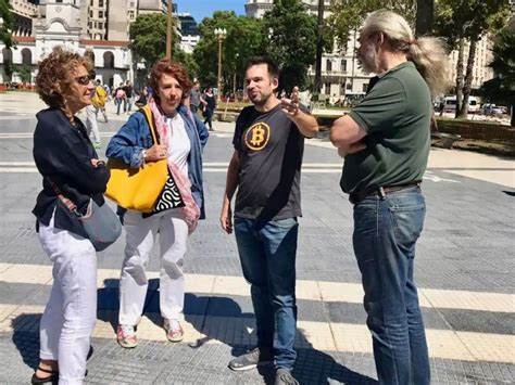 This Buenos Aires Evangelist Offers Tours to Expound Bitcoin, Tourists Love It - CoinDesk