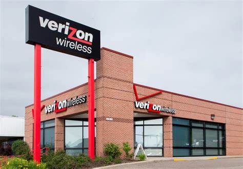 Verizon Communications Inc. (VZ) Adds 293K Broadband Users in Q2, Eyes 9M Fixed Wireless by 2028