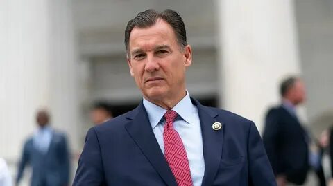 Suozzi slams Trump over Ukraine, says Putin shouldn’t be awarded for ‘awful things’ Ukrainians have faced - Yahoo