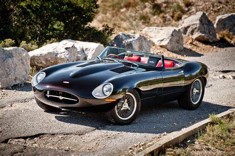 Vintage Modern – a car that looks vintage but drives like a new car