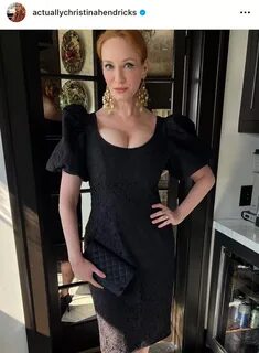 Christina Hendricks Heats Up Instagram With Latest Photo: 'Yes to this Dress' - Yahoo Entertainment