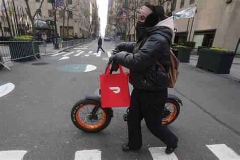 Citizens JMP Raises DoorDash Price Target, Highlights AI Advertising Growth