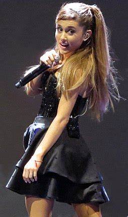 Ariana Grande - Wikipedia