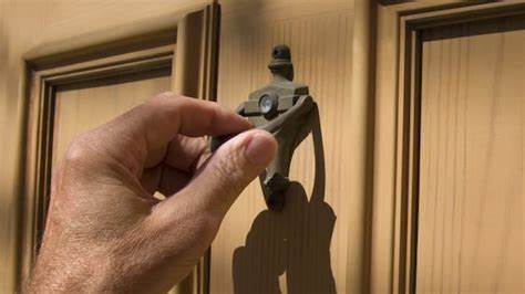 Door-to-door salespeople are finding success amid skepticism of online scams