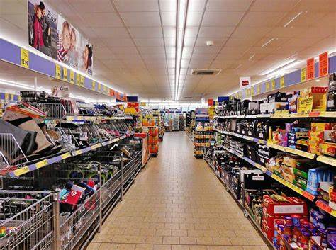 Kroger Co (KR) Affirms Commitment to Shareholder Value with Dividend Hike