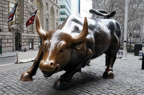 Global Dealmaking at 20-Year Low as Uncertainty Abounds