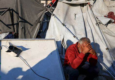 Israel announces daily pauses in Gaza fighting as aid airdrops begin