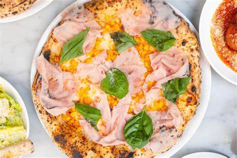 全港10大Pizza推介｜正宗意式口味／外脆內軟／邪惡拉芝 | U Food