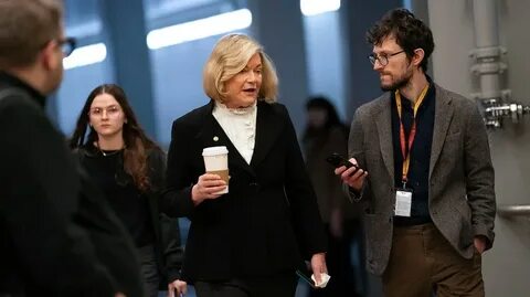 Sen. Lummis reintroduces bill to create Trump's planned strategic bitcoin reserve - The Block