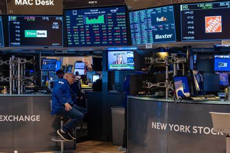 Stocks Are Steady After Fed Keeps Rates on Pause