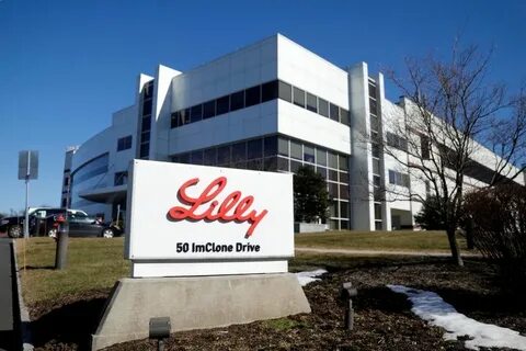 Stocks on the Move: Uber, Carmax, Novo Nordisk, Eli Lilly, Merck, Crown Castle and Accenture - CNBC