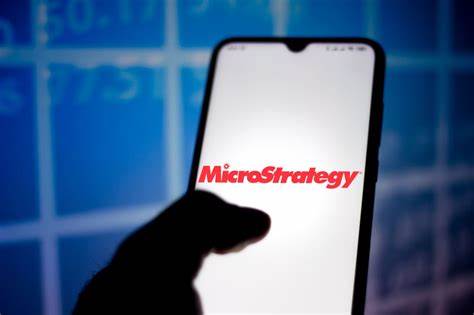 MicroStrategy stock set for mega squeeze despite $3 billion short interest - Finbold - Finance in Bold