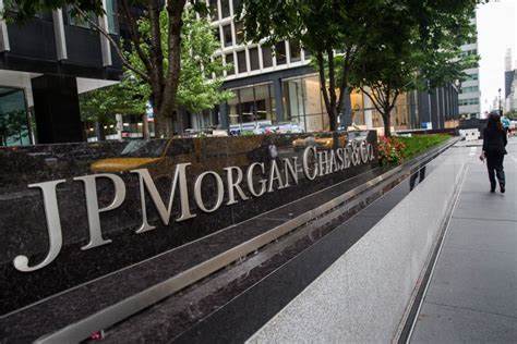 JPMorgan To Pay FDIC $10.6 Billion For First Republic, This is What It Gets - Investopedia