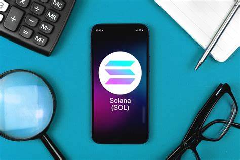 Macro Guru Raoul Pal Unveils Massive Price Target for Solana, Says Big Trade for Crypto Now On - The Daily Hodl