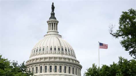 Senate advances cryptocurrency bill as some Democrats change course - al.com