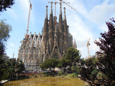 Templo Expiatorio de la Sagrada Familia - Wikipedia, la enciclopedia libre