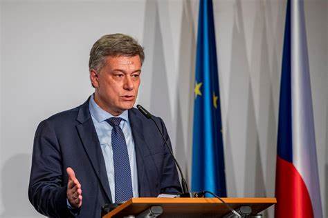 A Hacker and the Czech Justice Minister Split a Billion Crowns in Bitcoin
