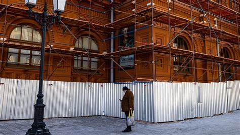 Putin Widens Effort to Control Russia's Internet