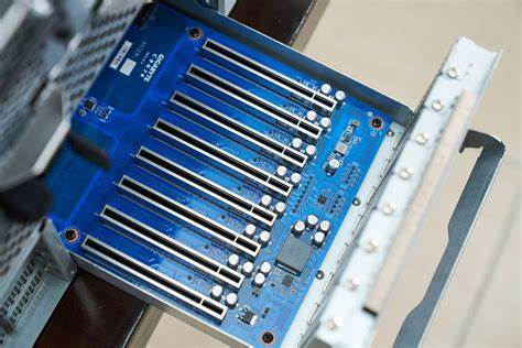 Gigabyte G893-ZX1-AAX2 AMD Instinct MI325X Server Review – ServeTheHome