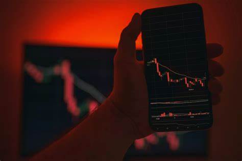 XRP, Solana, and Dogecoin Lead Crypto Crash Amid $1B in Liquidations - tokenpost.com