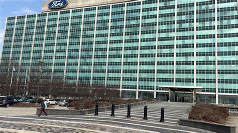 Ford Calls Most Employees Back to Office 4 Days a Week, Starting in September