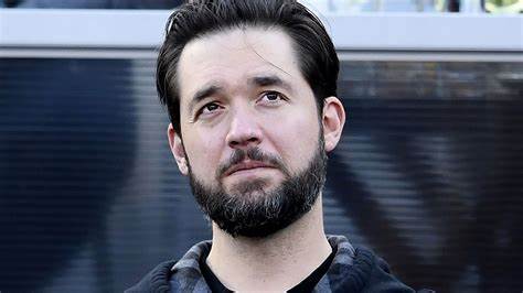 Reddit co-founder Alexis Ohanian joins bid to acquire TikTok - WSAV-TV