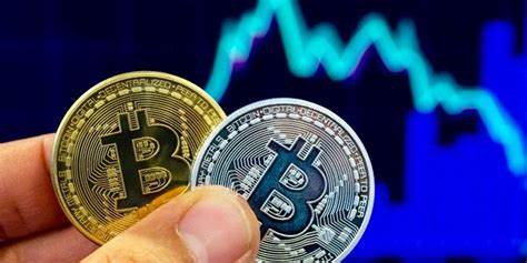 Bitcoin Dips Below $80,000 Amid Global Economic Jitters - Blockhead