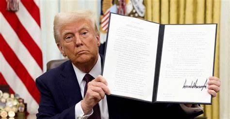 Trump Signs Executive Order On Crypto, Bitcoin Reserve To Be 'Evaluated'