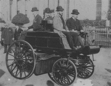 The Electric Taxi Company You Could Have Called in 1900 (2011)