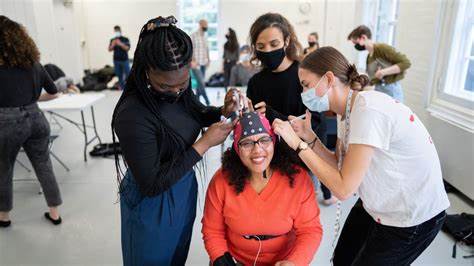 Brainwaves sync while watching live dance