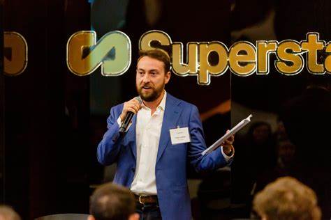 Superstate CEO Robert Leshner Buys Majority Stake in 'Shady' Liquor Vendor With BTC Strategy