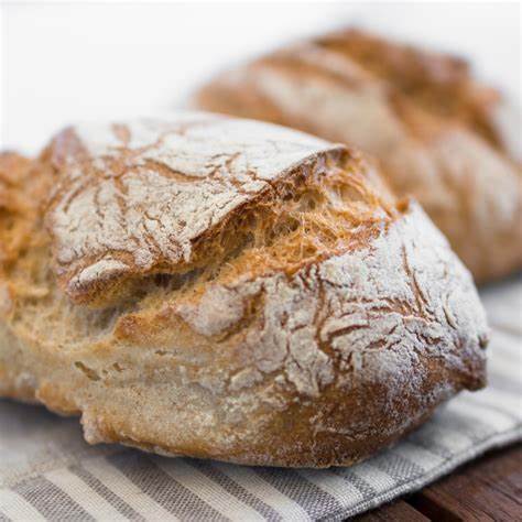 100-letni przepis na chleb. Tak robiły go nasze babcie i do tej pory 