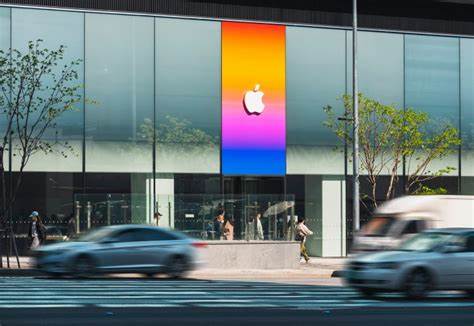  Apple eyes generative AI to speed up custom chip design: Report 