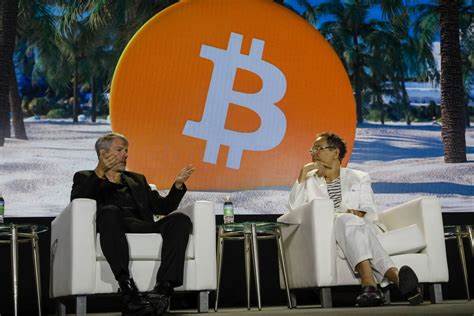 MicroStrategy Returns to Profitability With Bitcoin Rebound - Bloomberg