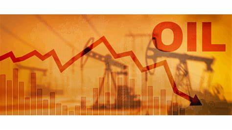 Oil Falls Amid U.S. Gasoline Inventory Build, Report on Powell Likely to Be Fired