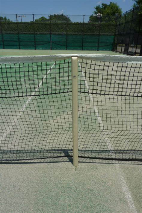 硬式テニスのシングルスポールは、何のために？どなたが 