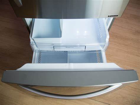 If You Want a Truly Clean Freezer, There's Only One Way to Get It