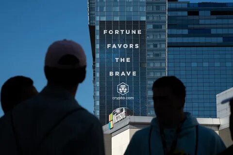 Year after ‘Crypto Bowl,’ crypto ads vanish from big game - EL PAÍS USA