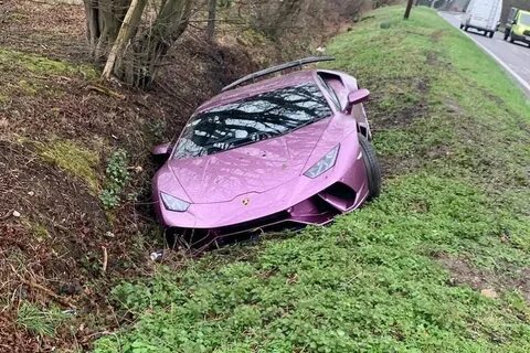 Lamborghini abandoned in ditch owned by 'calmest guy in the world' - ABC News