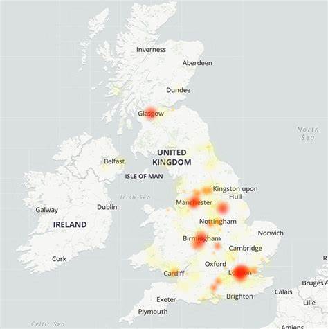 UK: Phone networks down: EE, BT, Three, Vodafone, O2 not working in mass outage