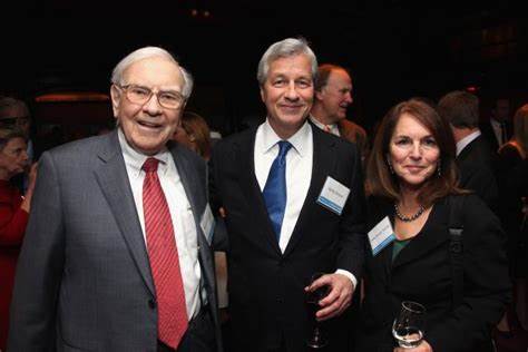 What Jamie Dimon, Elon Musk, Warren Buffett, Mark Zuckerberg, and other business leaders say about Bitcoin - Yahoo Finance