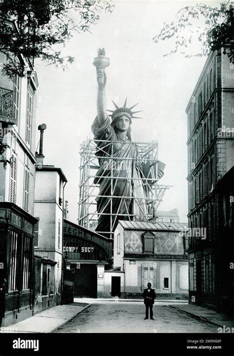 The Controversial Building Disrupting Paris [video]