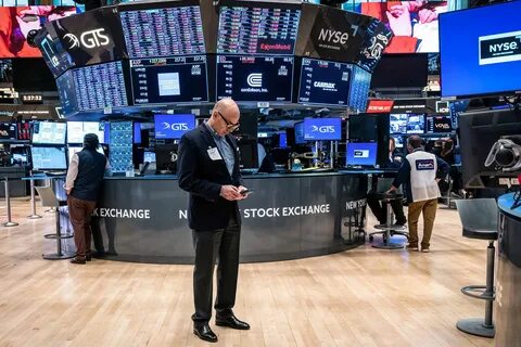Dow tumbles nearly 900 points, Nasdaq suffers worst day since 2022 as recession fears erupt: Live updates - NBC Philadelphia