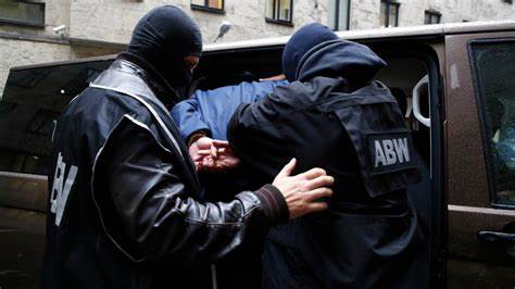 Poland: EPPO arrests six suspects in probe into members of religious group suspected of fraudulently selling food destined for refugees and deprived persons