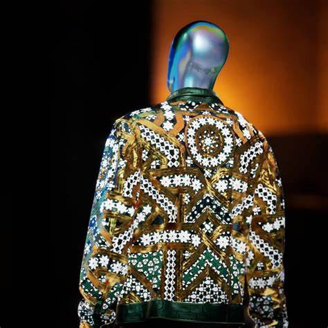 Dolce & Gabbana’s $1 Million Digital Suit Now Fractionalized—Own a Slice of High Fashion - Watcher Guru