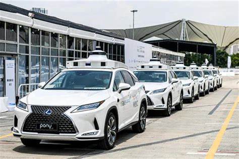 Pony AI (PONY) Expands Robotaxi Services to Shanghai—Analysts Stay Bullish