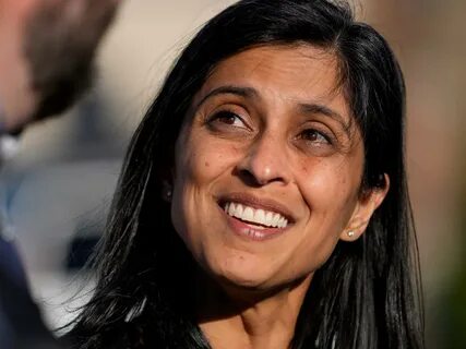 How Usha Vance has played a quietly supportive role in her husband’s political career - Yahoo