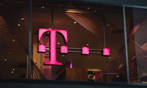 T-Mobile Is Sliding. Why Solid Earnings Weren’t Enough to Support the Stock