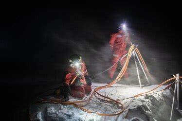 Why cold feels good: Scientists uncover the chill pathway